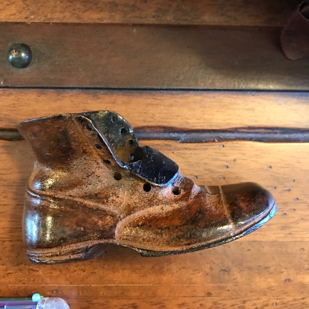 Metal boot decor